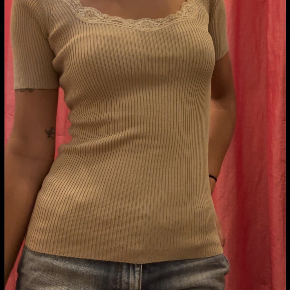 Votre Nom Tan Ribbed Fitted Short Sleeve Blouse